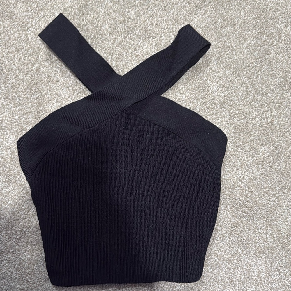 Black aritzia top